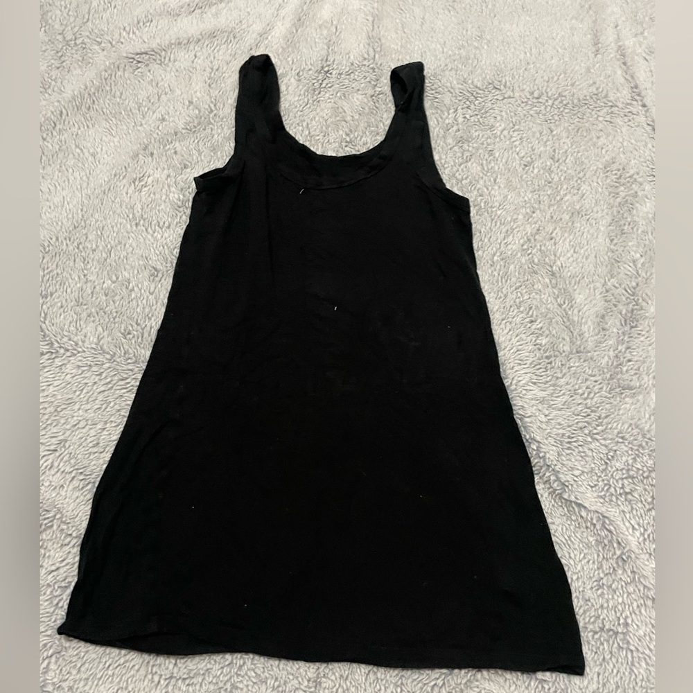 Black razor back tank top, size small